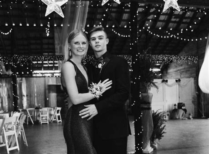 Colin Stough Girlfriend Emma M Lon Age And Instagram |