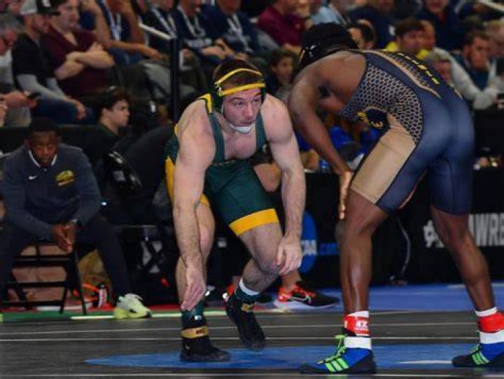 Huskers Peyton Robb Relives 2023 NCAA Drama as Iowa Hawkeyes Jared FranekNarrowly Defeats Him