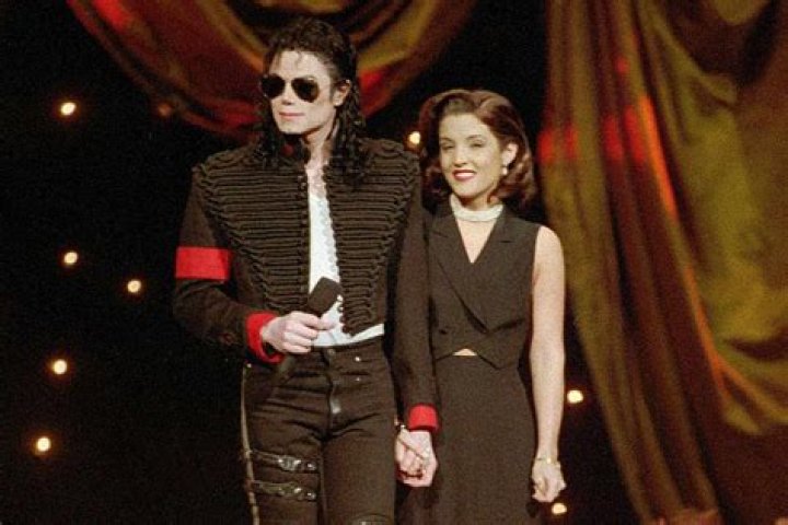 Inside The Intriguing Relationship Of Michael Jackson And Lisa Marie Presley