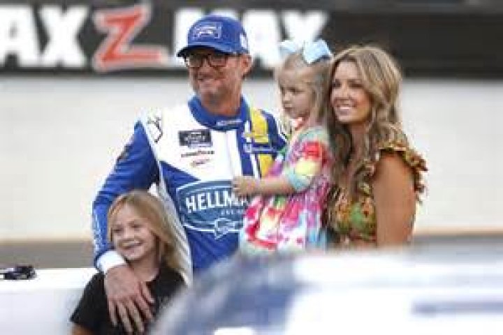 Jeff Hammond Did it Better Kurt Busch, Amy Earnhardt & Others Tease S*xSymbol Noah