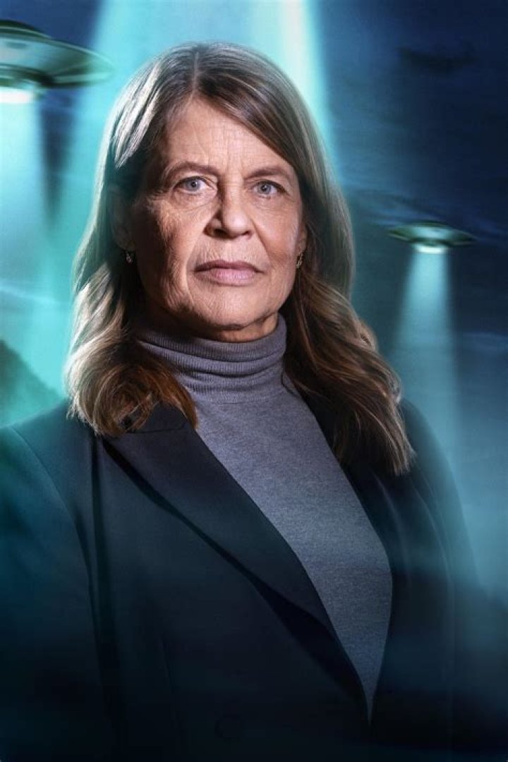 Linda Hamilton ·