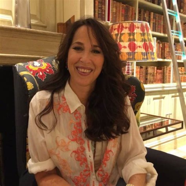 Maggie Wheeler's Biography Fact