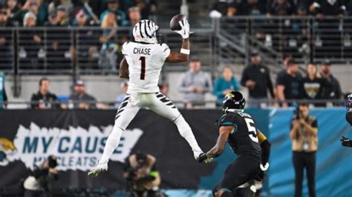 Pat McAfee Ridicules Bad Narrative as JaMarr Chase Bombarded WithRidiculous Question