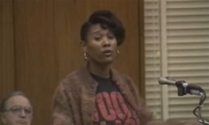 Rita Isbell ·
