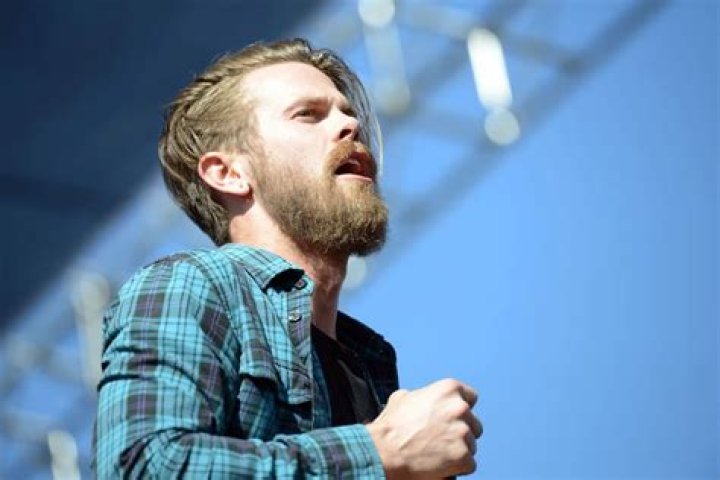 Secrets Vocalist Career And Family Life |
