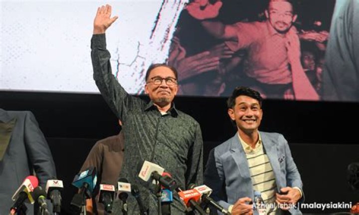 Unveiling the Untold Story of Luis Guzmn's Enduring Marriage